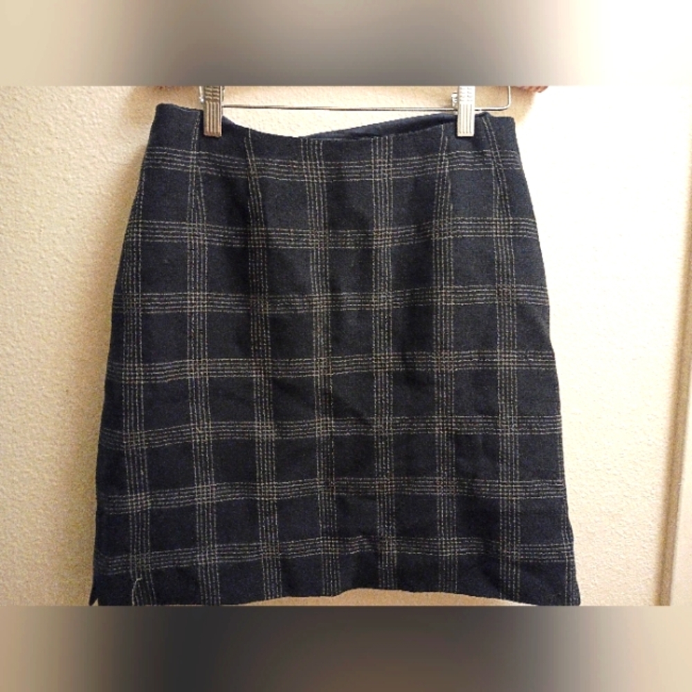 Plaid Black and Gray Skirt